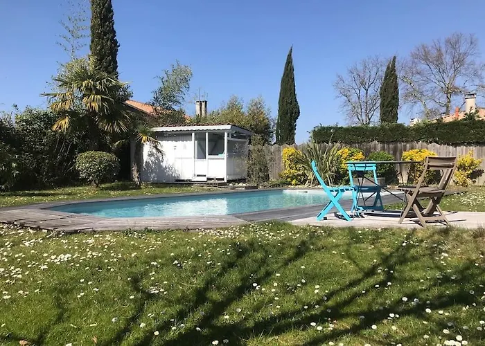 Avec Piscine Appartement